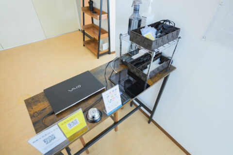 アルコワーキング受付・レジ
