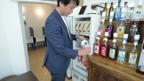 ビールは2Lのアサヒ缶