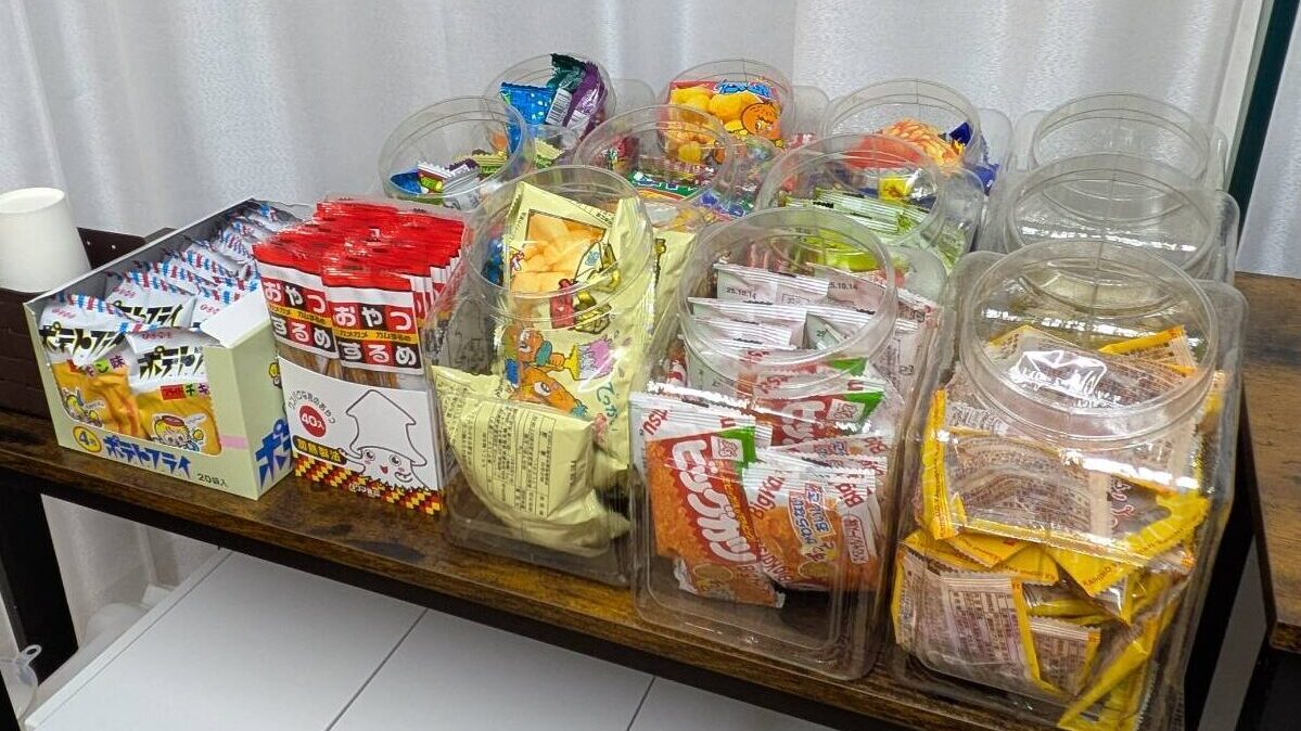 アルコワーキングのお菓子置き場