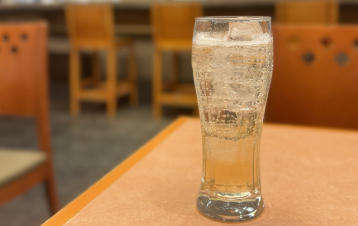 梅酒ソーダ(梅酒+炭酸水)